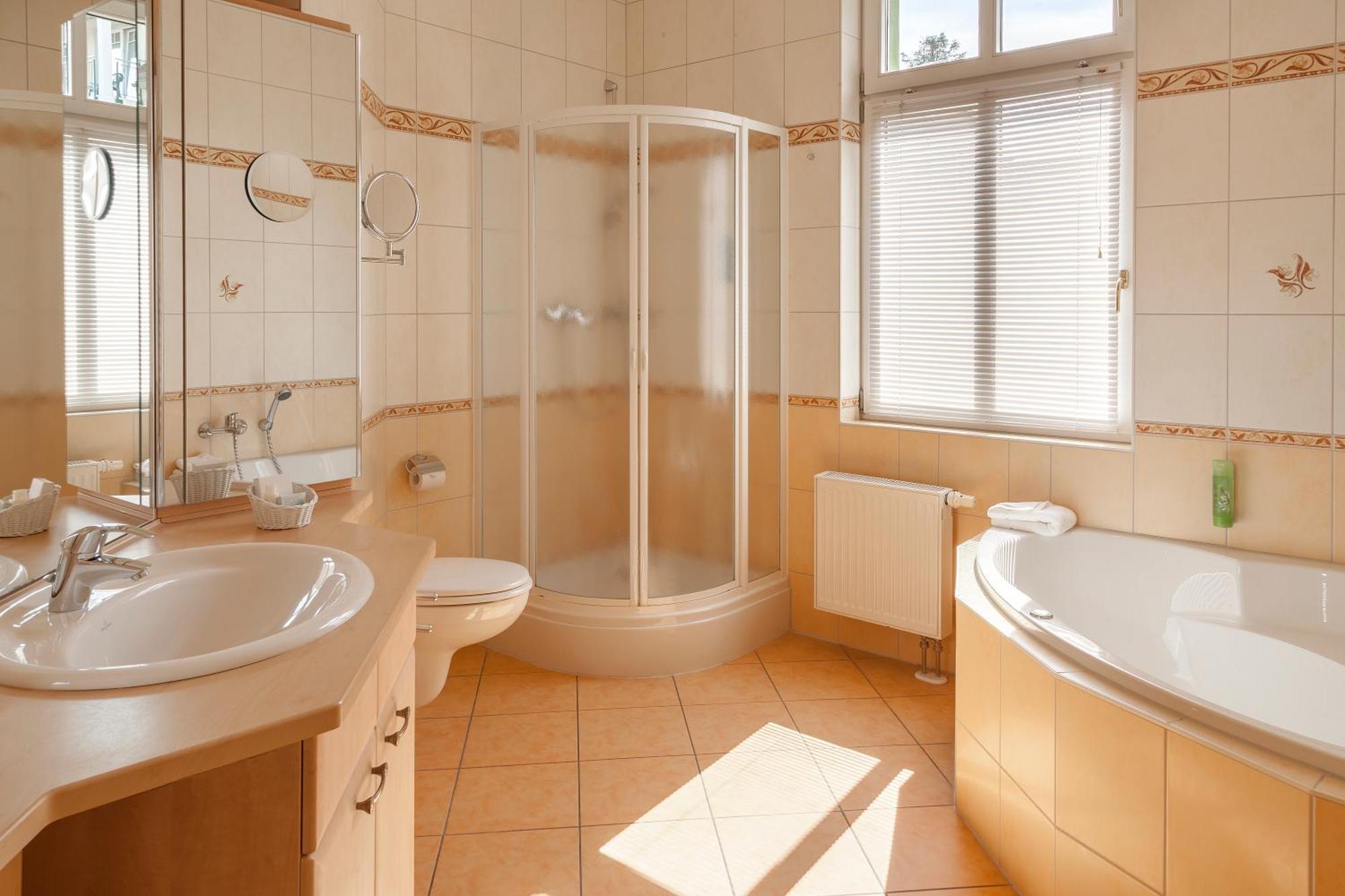 Ostseehotel Villen Im Park - Ein Rovell Hotel Heringsdorf  Kültér fotó
