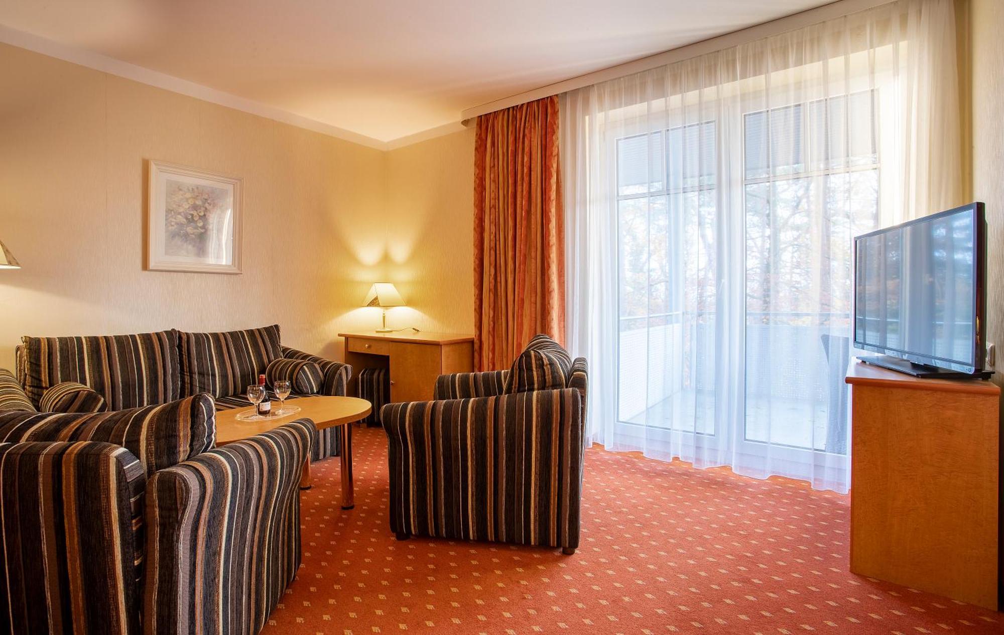 Ostseehotel Villen Im Park - Ein Rovell Hotel Heringsdorf  Kültér fotó